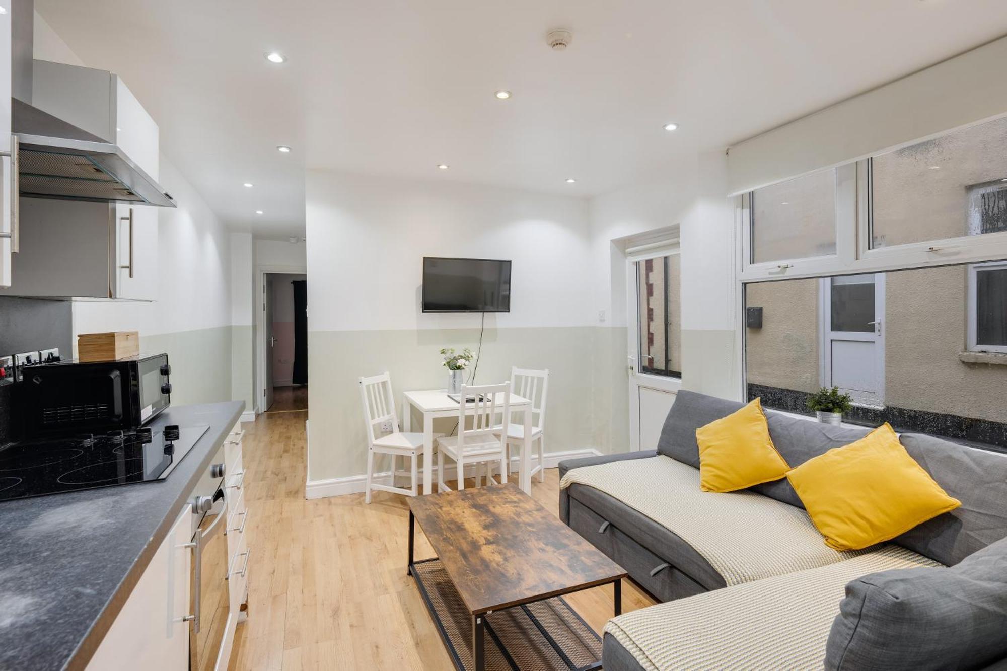 Apartment 2 Bedroom For Up To 6 Nr Centre Cardiff