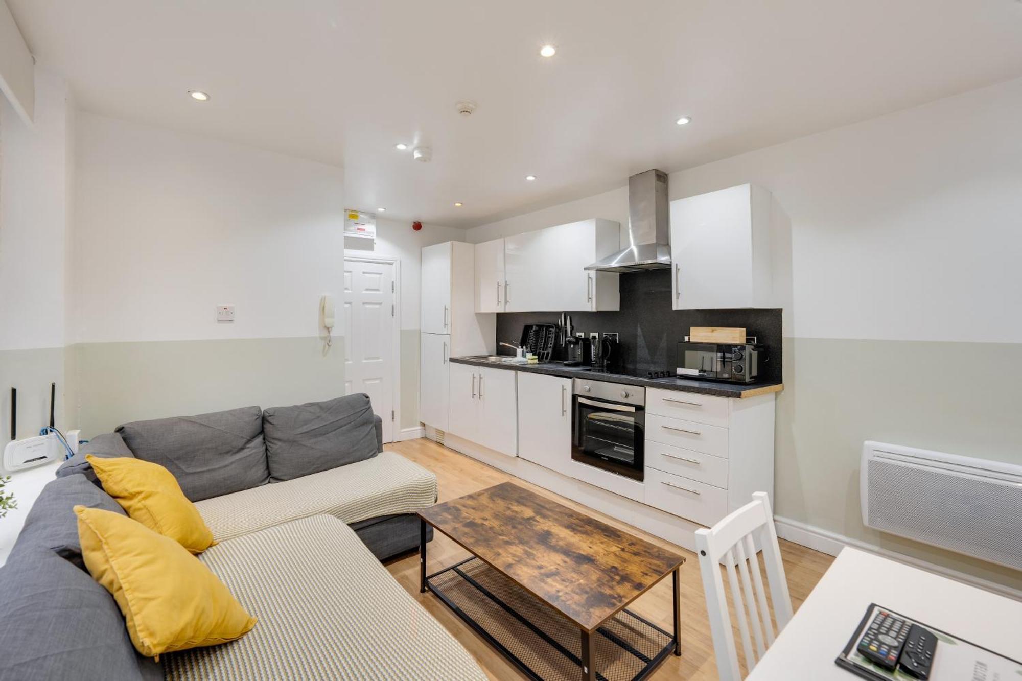 2 Bedroom For Up To 6 Nr Centre Apartment *